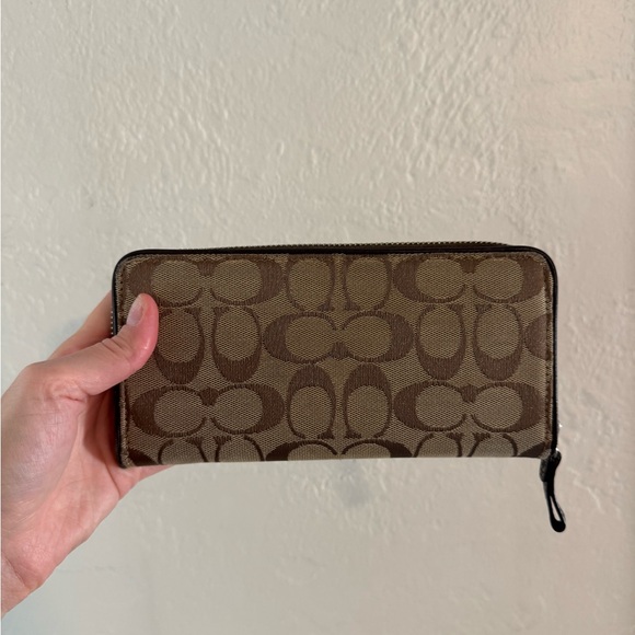 Coach Signature Accordion Zip Wallet Monogram Continental Classic Preppy Y2K - Picture 2 of 4
